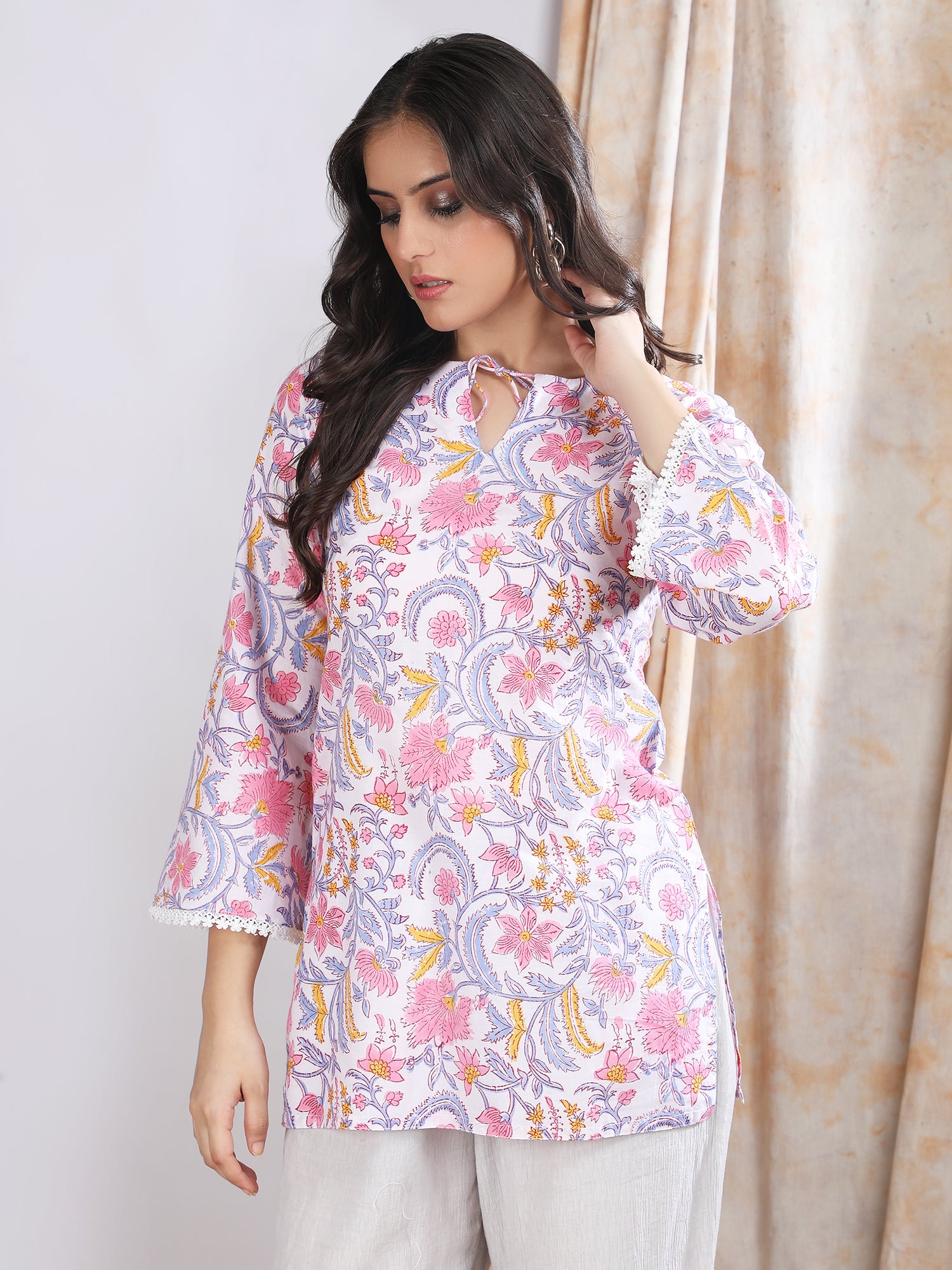 Sufiya Sleeved Short Kurti