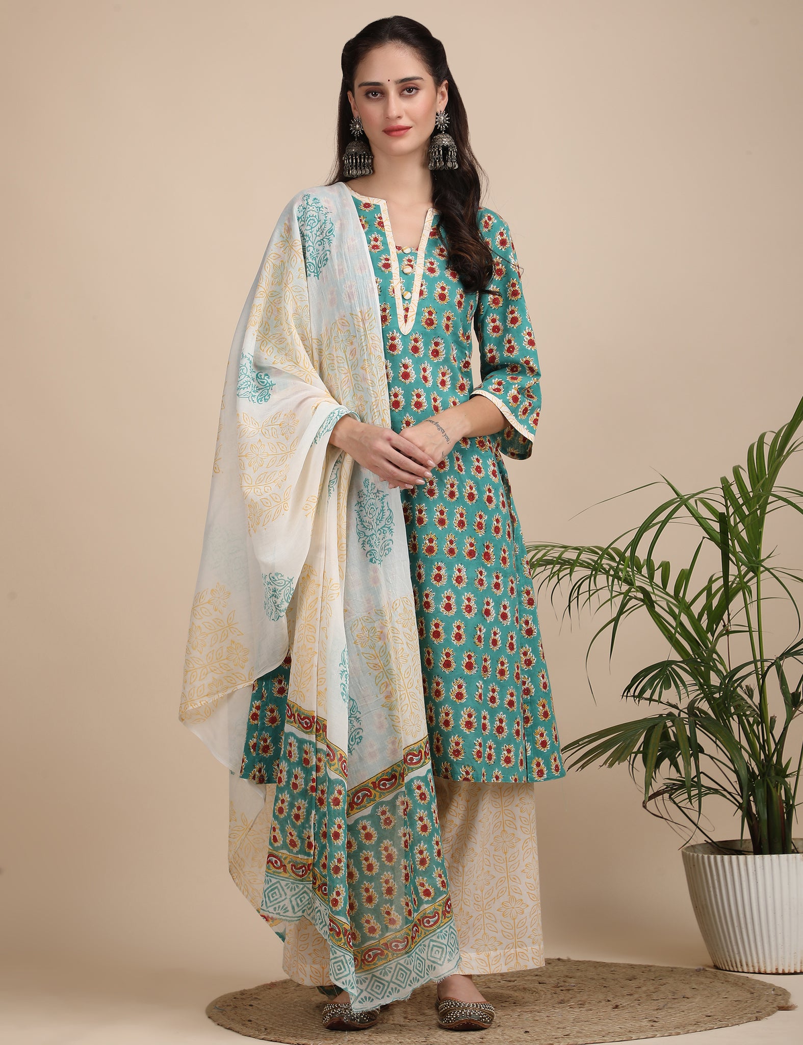 Pehli Bahaar kurta set with dupatta